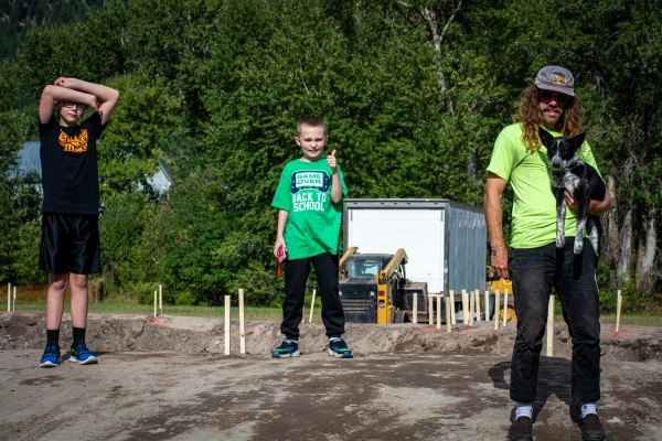 Left to Right: Skylar, Levi, Jordan, and Juniper posing for a photo, children&rsquo;s image used with parental permission